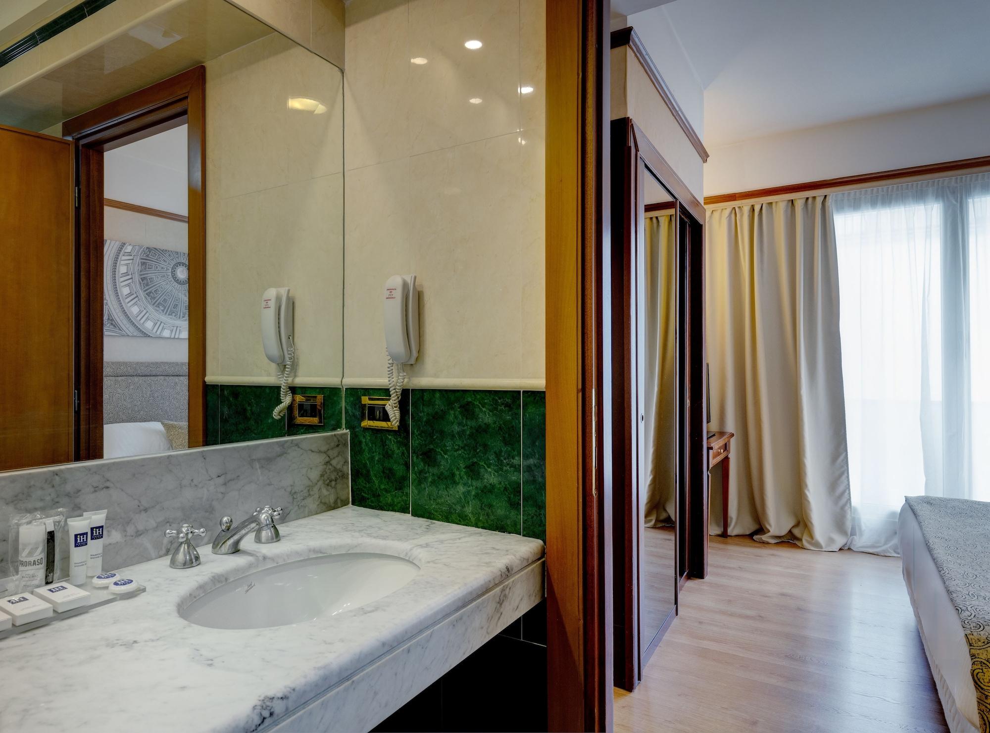 Hotel Cicerone 4*