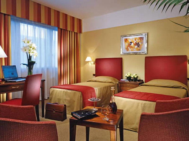 Cicerone Hotel 4*