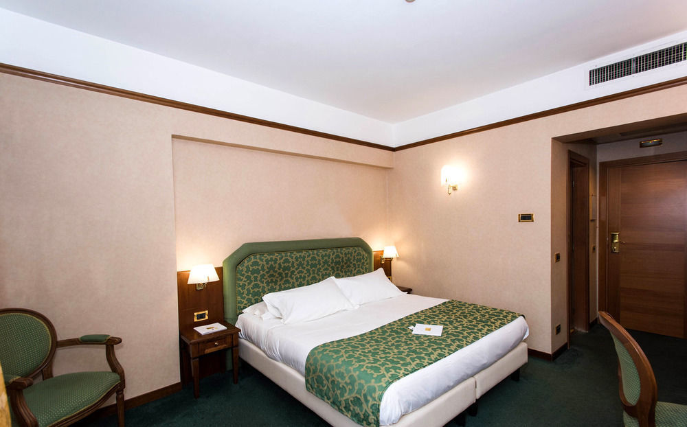 Cicerone 4* Roma